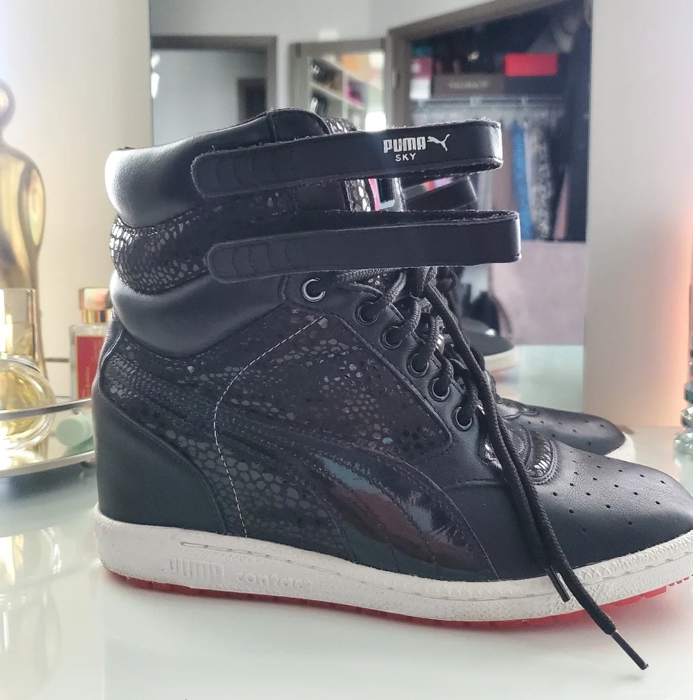 Puma Women's Black and Pink High-Top Sneakers Sz 10, Eu 41 EUC - Picture 1 of 9